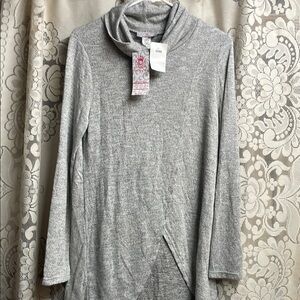 Pretty Young Thing Handkerchief Hem Gray Women's Sweater New with Tags